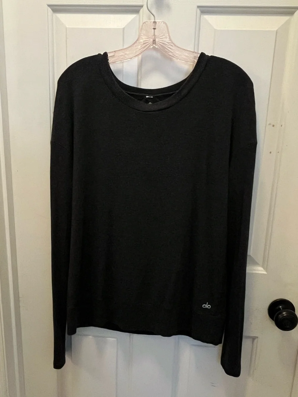 🧘🏽♀️ EUC Alo Yoga Charcoal Gray Intricate Long Sleeve Yoga Sweater - Sz Medium